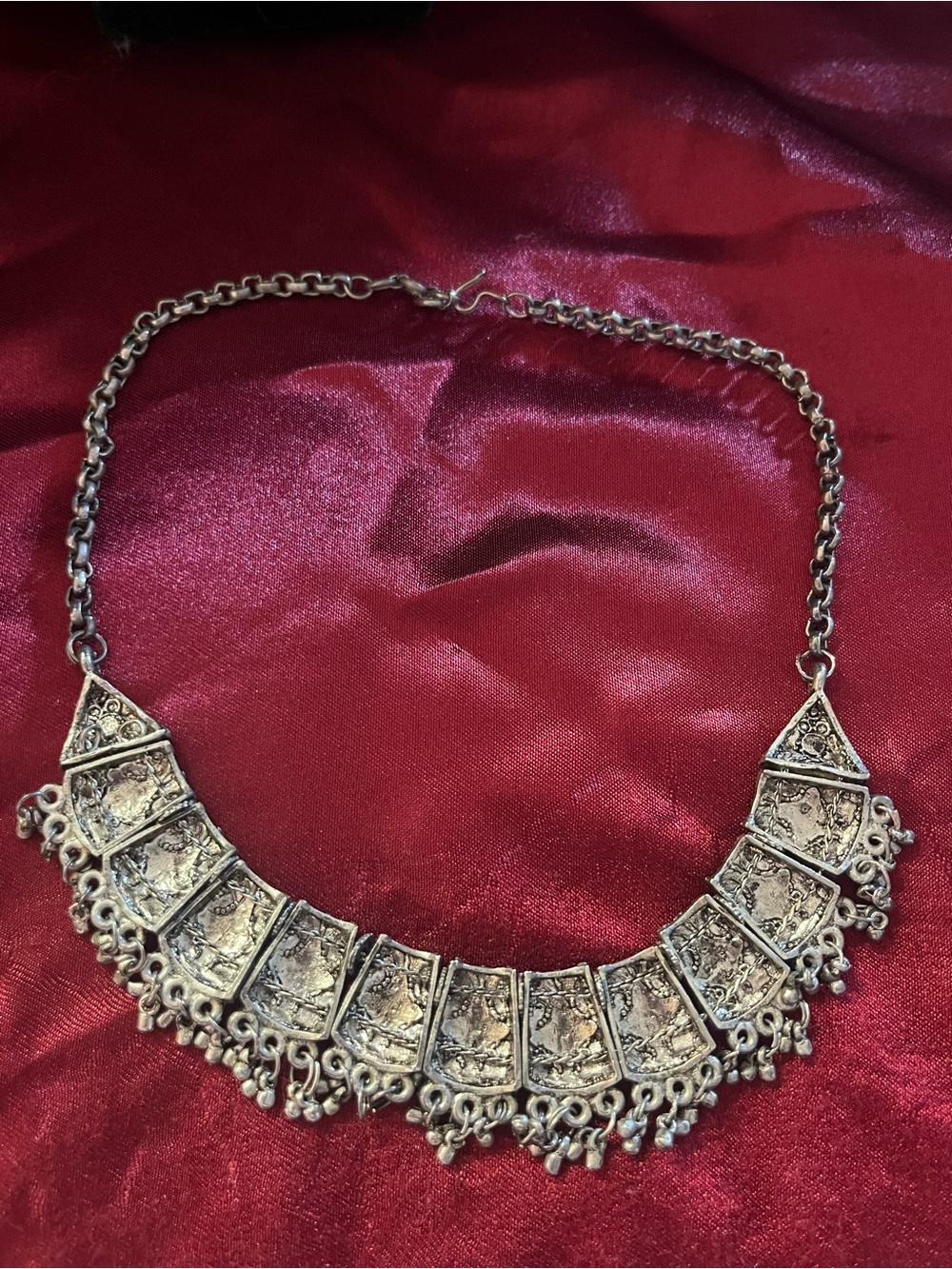 Oxidized Silver Necklace Set Intricate Geometric Patterns & Rhinestones - Picture 7 of 15